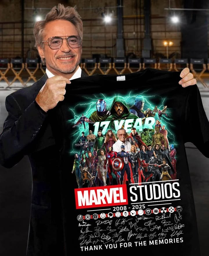 17 Years Marvel Studios All Signatures T-Shirt 2008 2025 Thank You Memories Gift For Marvel Fans