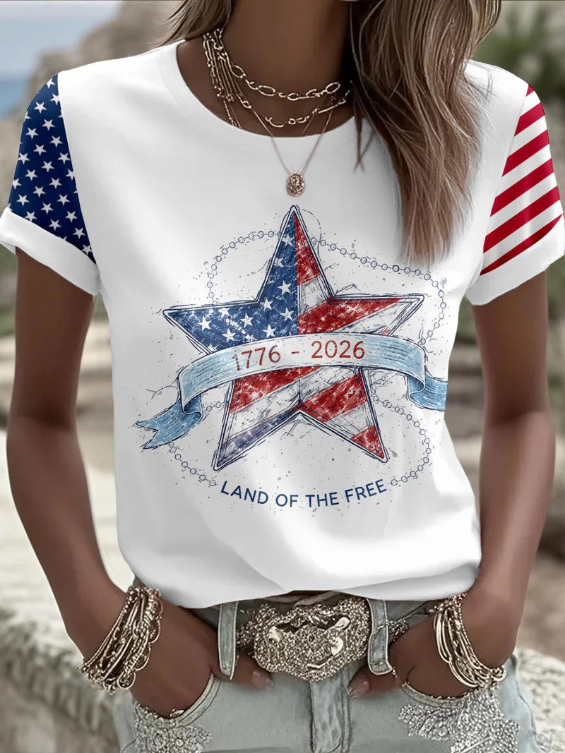 1776 2026 Land Of The Free T-Shirt Patriotic American Flag Clothes Gift For Mom