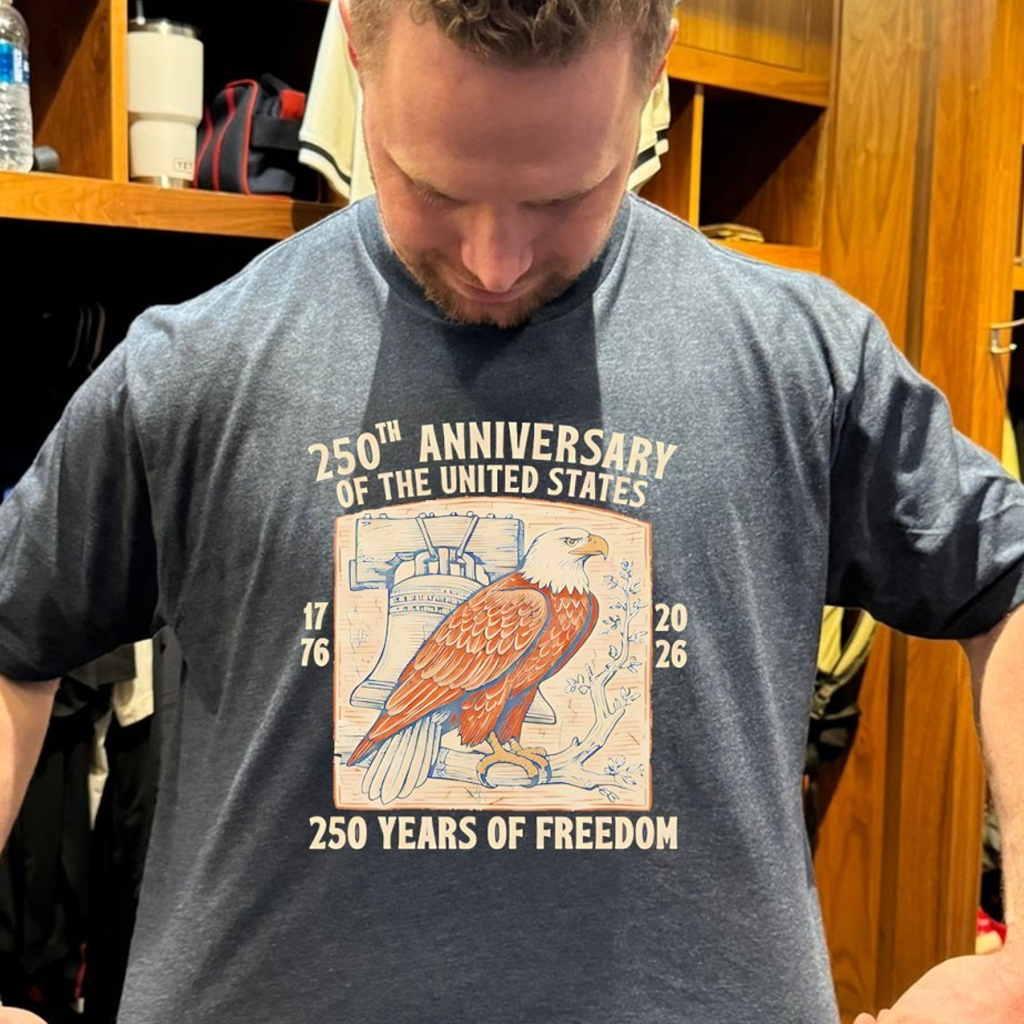 250Th Anniversary Of United States 2500 Years of Freedom Shirt Gifts For Father