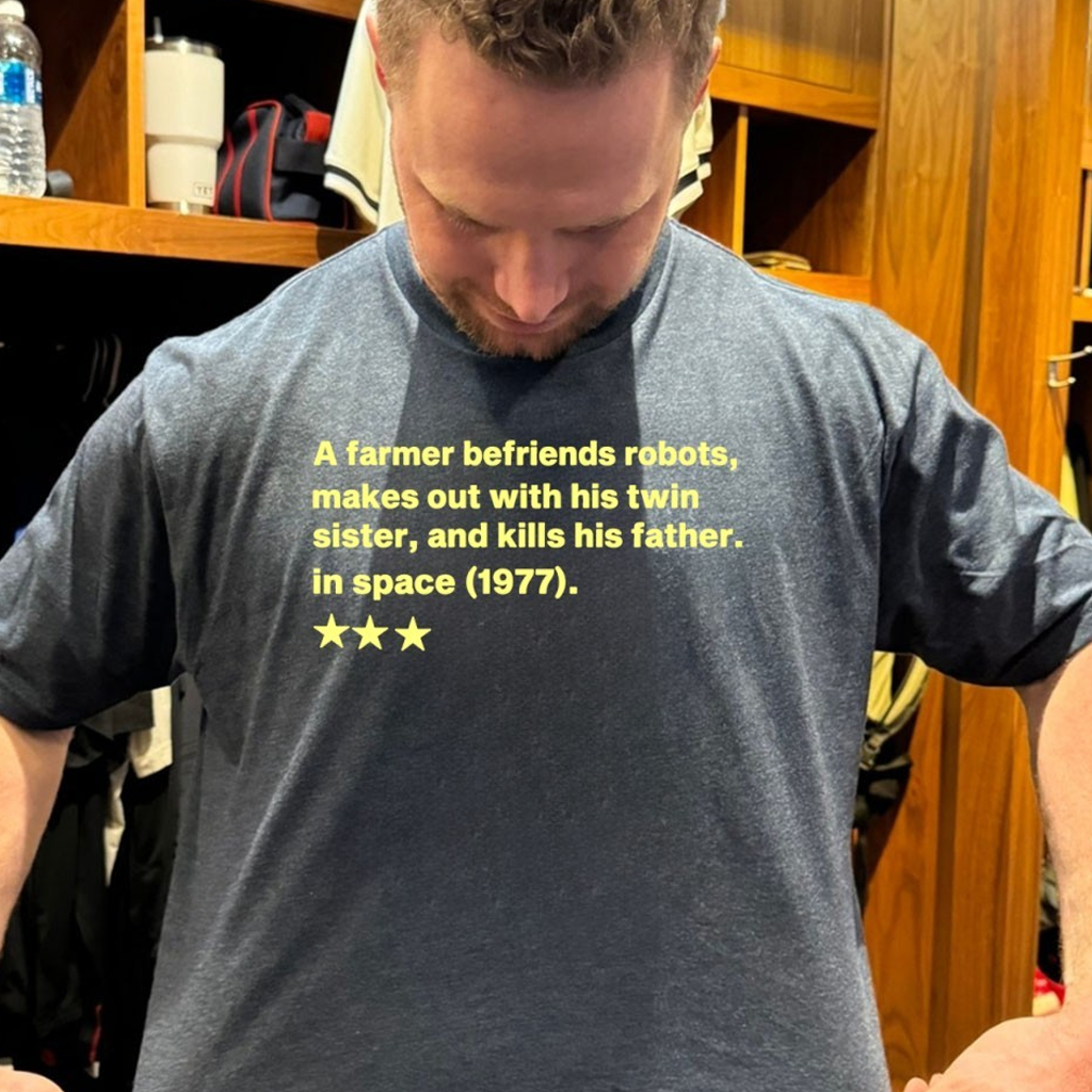 A Farmer Befriends Robots In Space 1977 T-Shirt Birthday Gift Ideas For Him