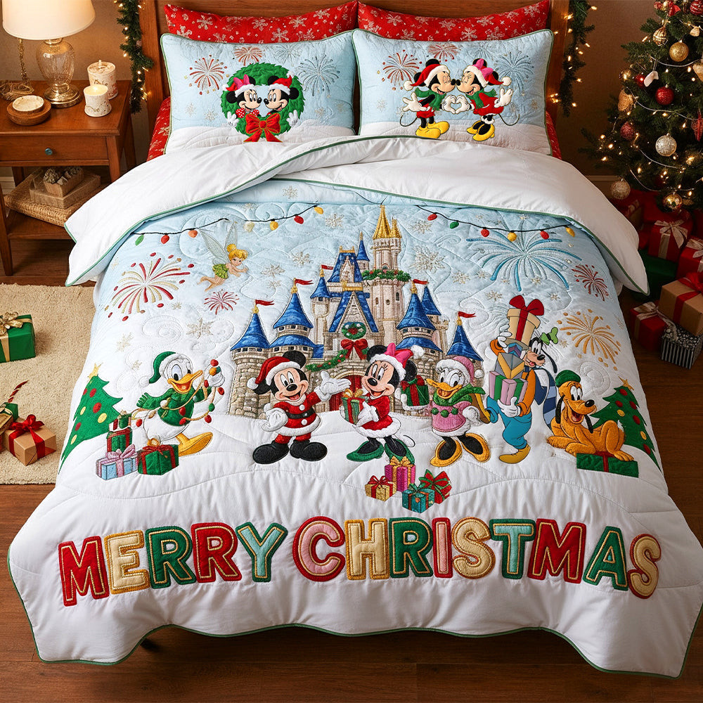 A Very Merry Christmas Quilt Bed Set, Personalized Christmas Gift - Christmas Gifts For Mom Who Has Everything Funny