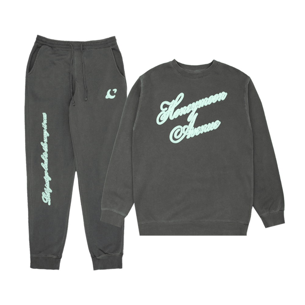 Ariana Merch Yours Truly 10Th Anniversary Honeymoon Avenue Sweatshirts And Sweatpants Set Ariana Merch Yours Truly 10Th Anniversary Honeymoon Avenue Sweatshirts And Sweatpants Set