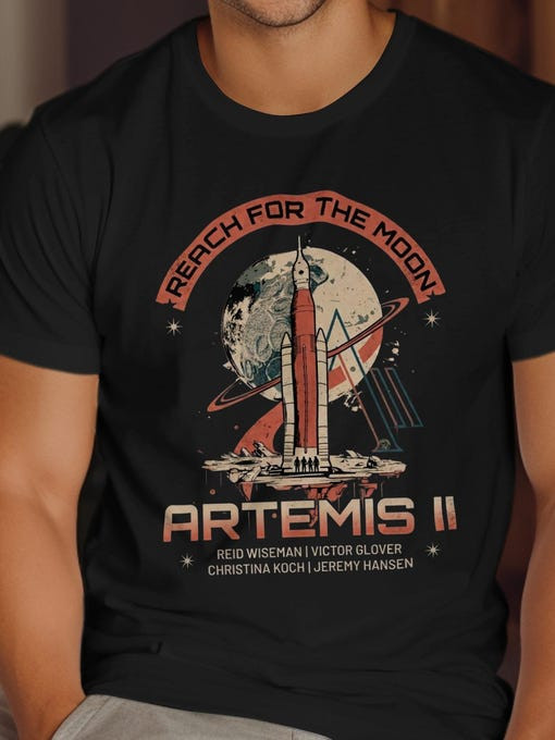Artemis II 2026 T-Shirt Reach For The Moon Merchandise Astronomy Fan Gift