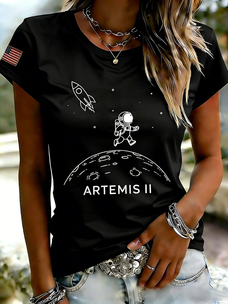 Artemis II NASA 2026 T-Shirt Mission To The Moon Clothing Astronomy Fan Gift