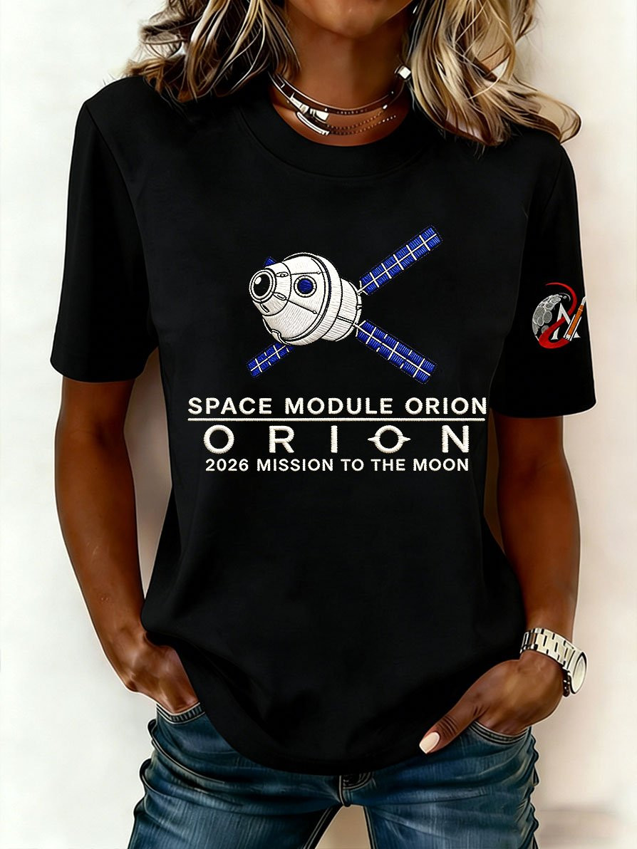 Artemis II Space Enthusiast T-Shirt Space Module Orion 2026 Mission To The Moon Shirt