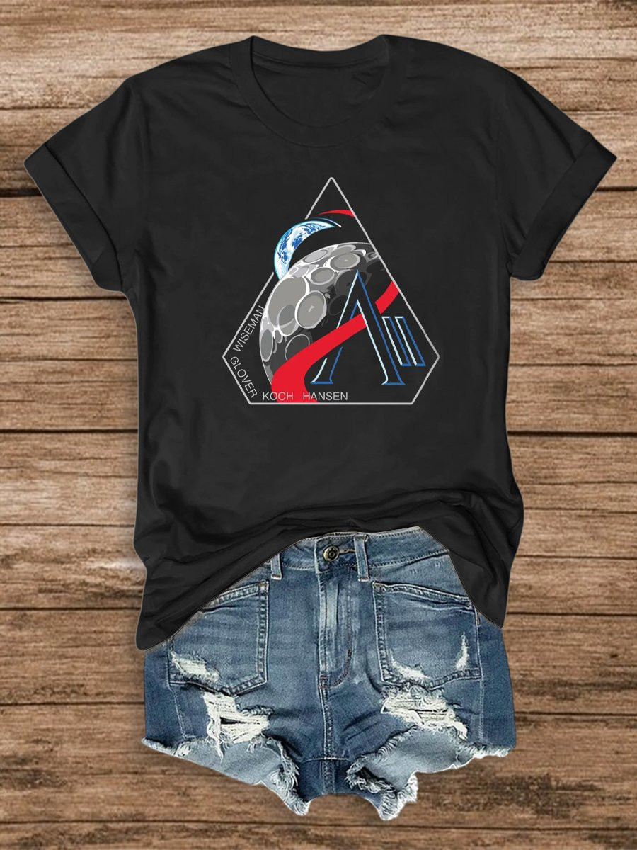 Artemis II Space Mission Logo T-Shirt NASA Moon Mission 2026 Clothing Present For Her