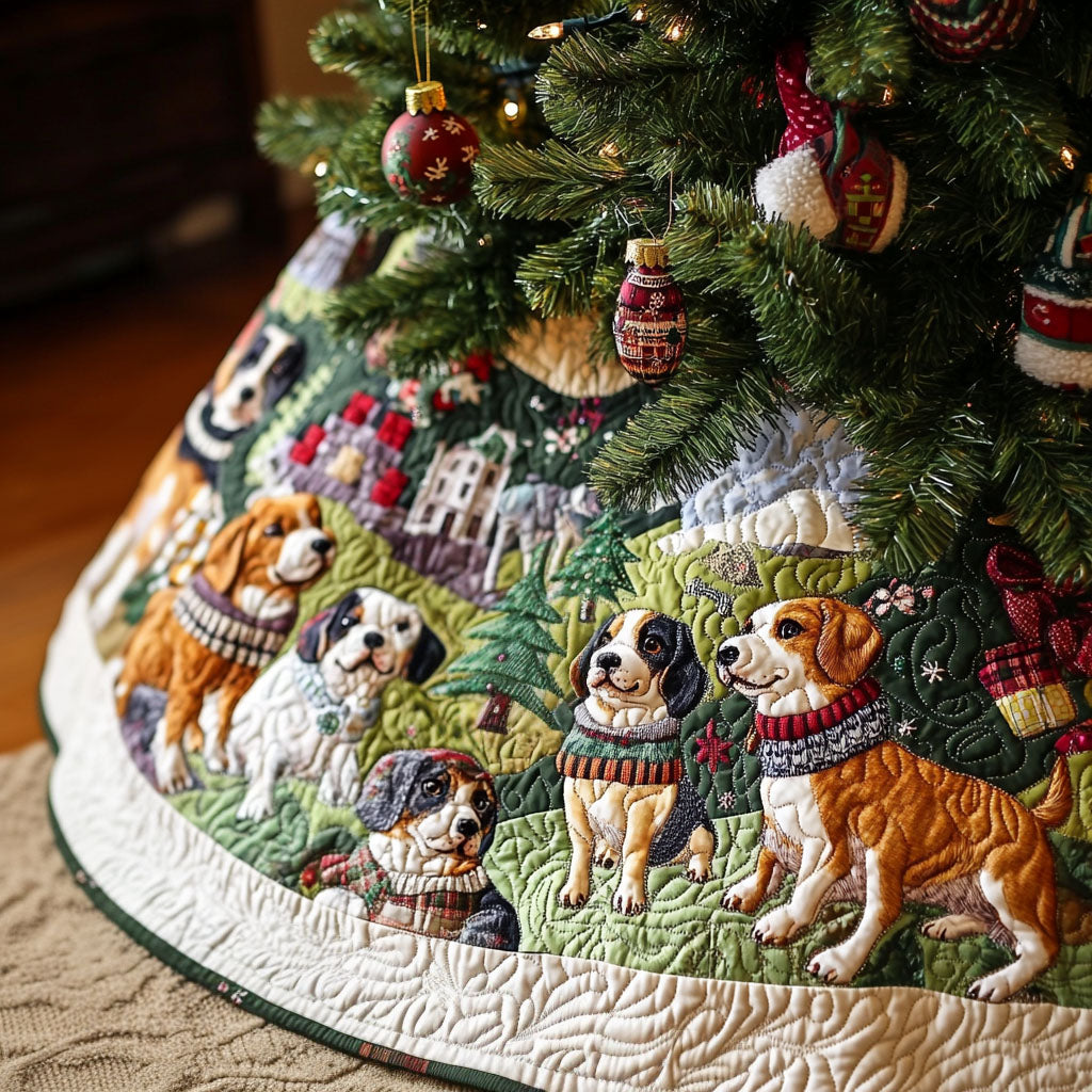 Beagle Christmas Spirit Quilted Christmas Tree Skirt Classic Red and White Tree Skirt for Traditional Decor