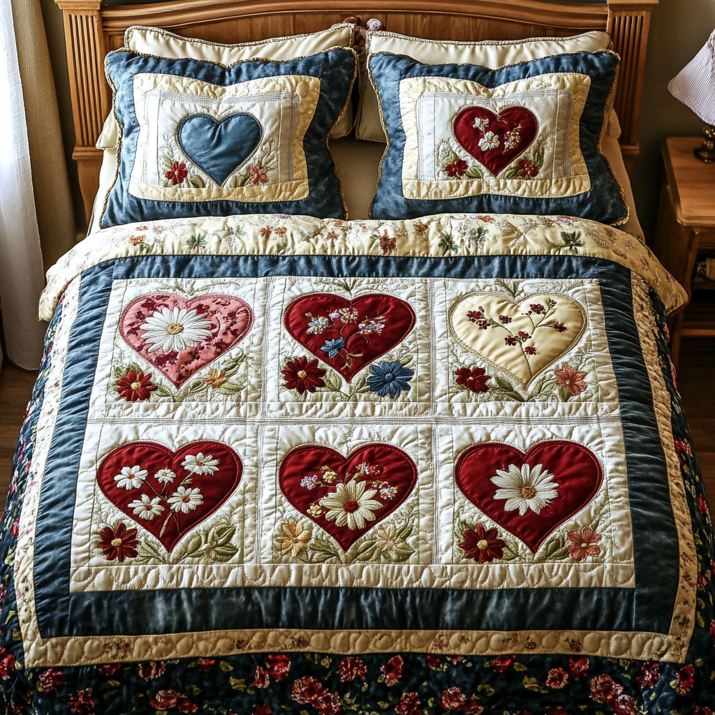Blooming Hearts Elegance Quilted Bedding Set Warm and Breathable Bedding Set for All Seasons