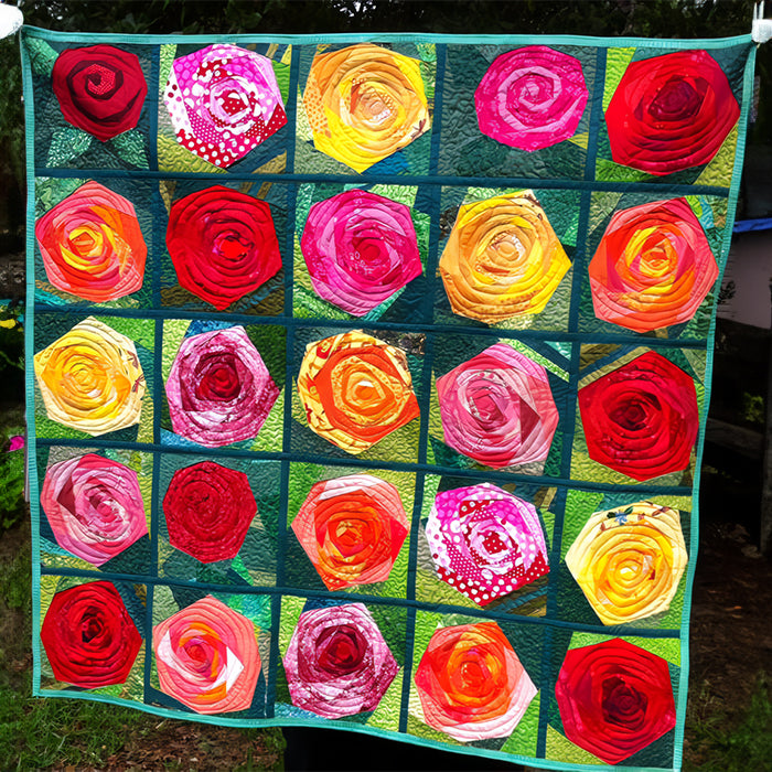 Blooming Roses Quilted Blanket Best Gifts For Flower Lovers