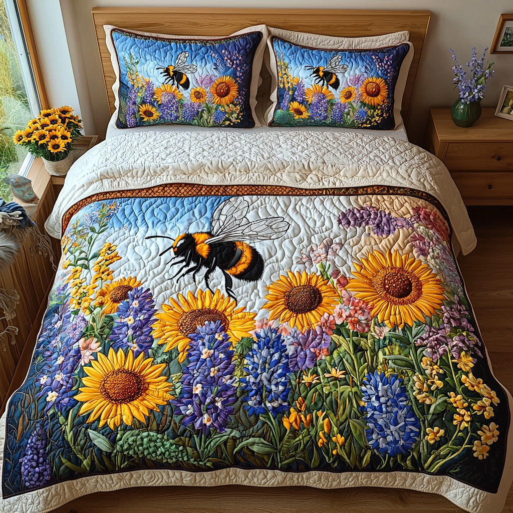 Bright Hive Quilted Bedding Set Warm and Breathable Bedding Set for All Seasons