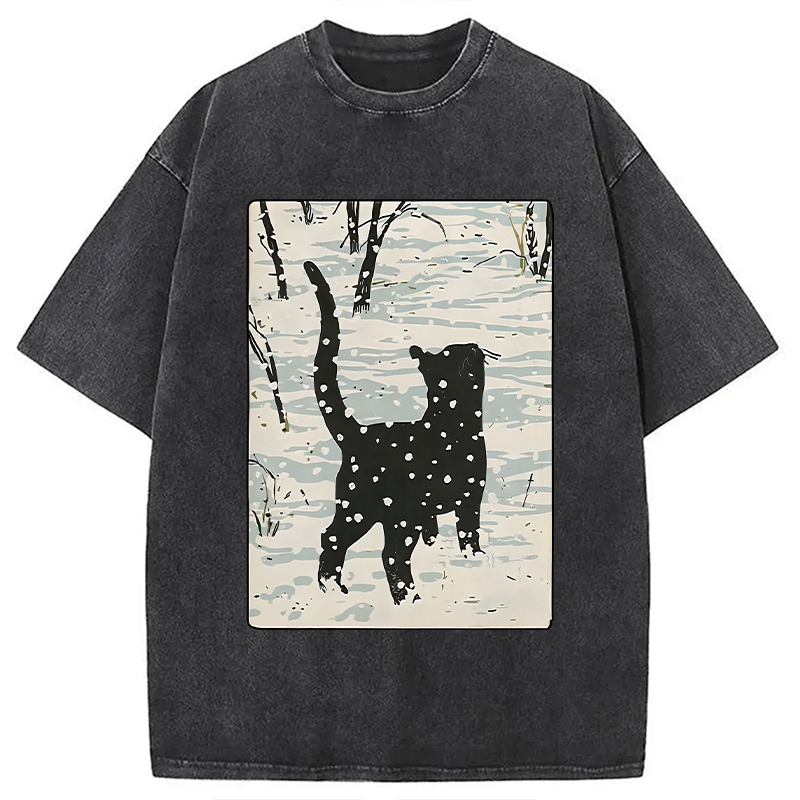 Cat In The Snow Washed T-Shirt Casual Oversized Outfit Style Gifts For Sister Cat In The Snow Washed T-Shirt Casual Oversized Outfit Style Gifts For Sister