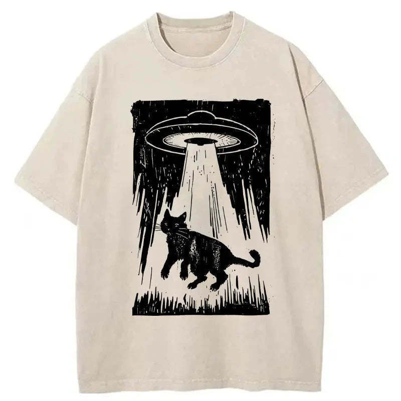 Cat Kidnapped By Aliens Washed T-Shirt Minimal Retro Graphic Clothing Gifts For Besties