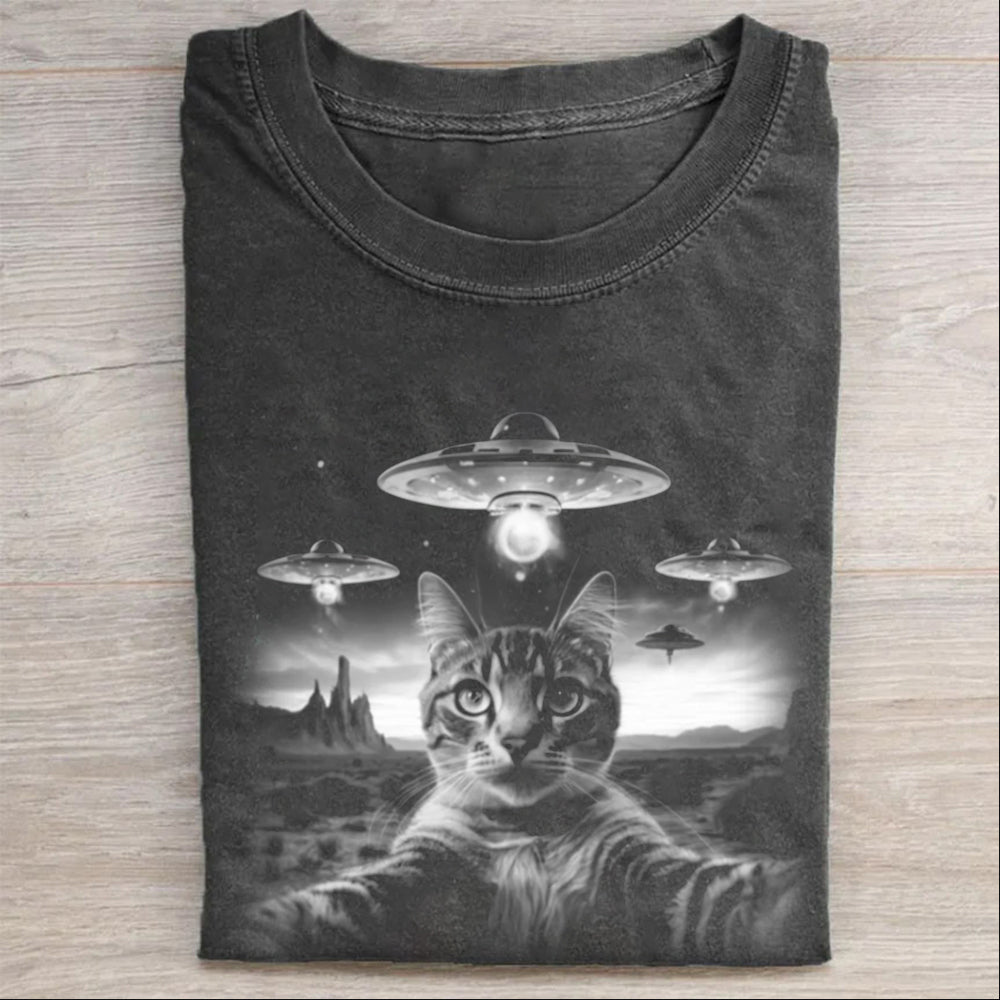 Cat Selfie With UFO Washed Cotton T-Shirt Alien Cat Merch Best Gift For Cat Lovers