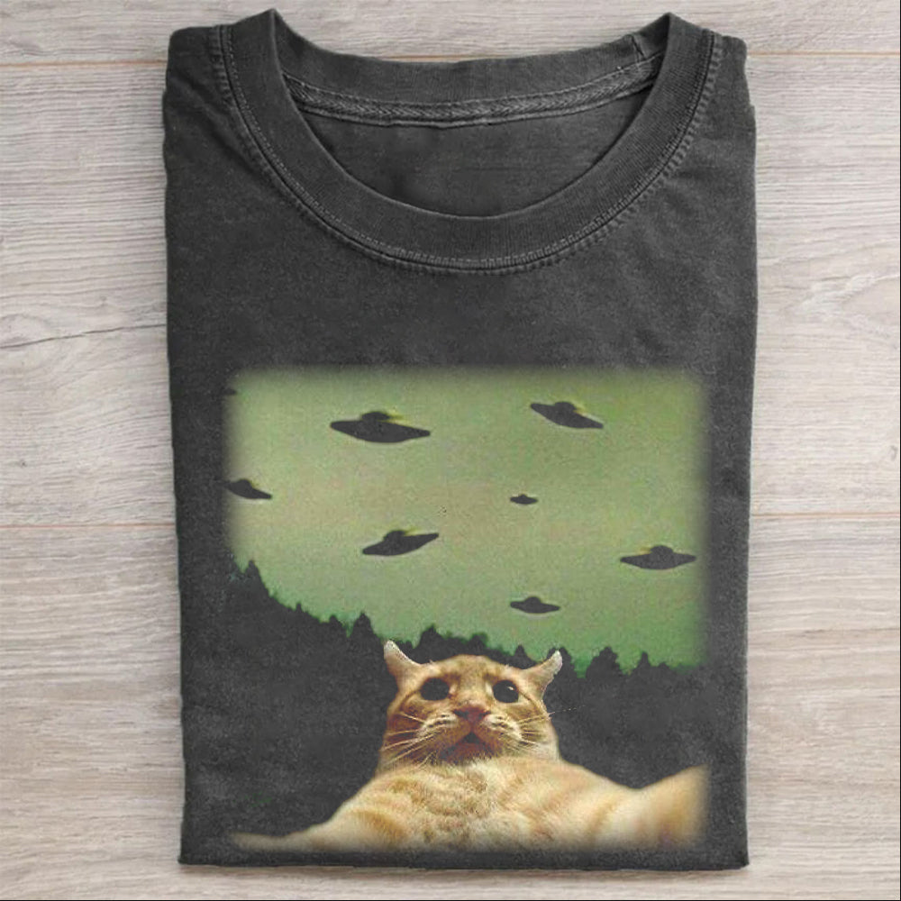 Cat Selfie With UFO Washed Cotton T-Shirt Funny Cat Merch Best Gift For Pet Lovers