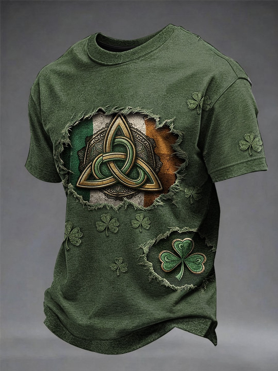Celtic Trinity Knot Shamrock St Patricks Day Graphic T-Shirt Irish Heritage Vintage Tee Gift For Irish Fans