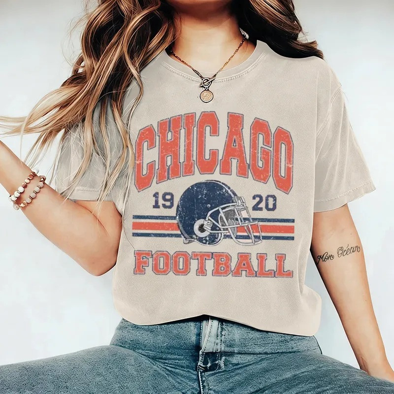 Chicago Bears Merch Chicago Football 1920 T-Shirt Football Player Ideas Gifts