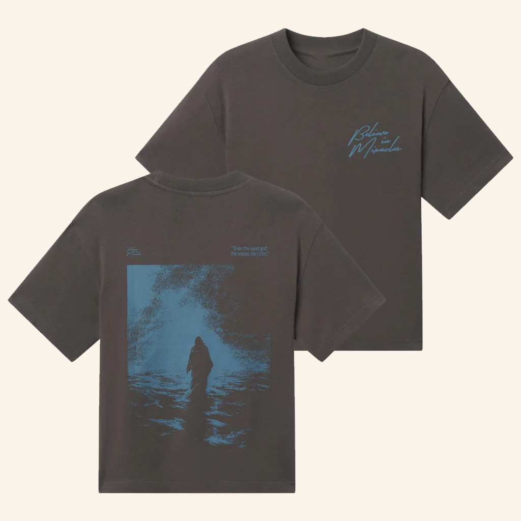 Christian Merch Believe in Miracles T-Shirt Dad Christmas Gifts Christian Merch Believe in Miracles T-Shirt Dad Christmas Gifts