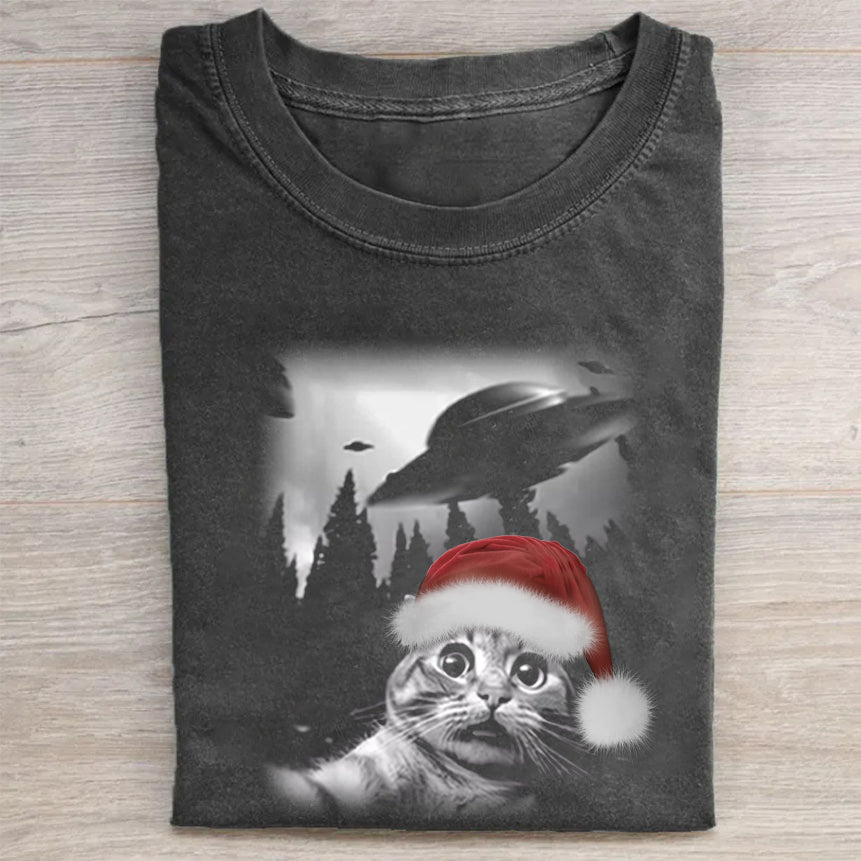 Christmas Cat Selfie With UFO Art Acid T-Shirt Funny Cat Lovers Merch Best Gift For Christmas Fans