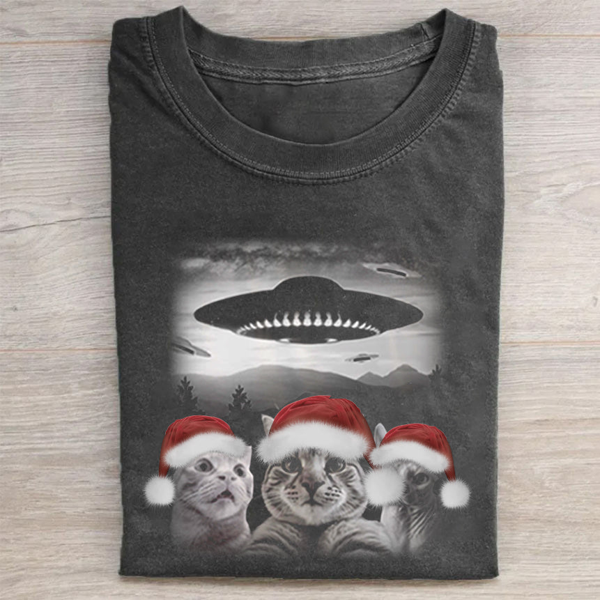 Christmas Cat Selfie With UFO Art Acid T-Shirt Funny Holiday Cat Merch Best Gift For Pet Lovers