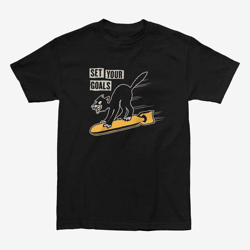 Cold Cuts Merch Black Cat Set Your Goals T-Shirt Animal Themed Trendy Shirt Gifts For Cat Lovers