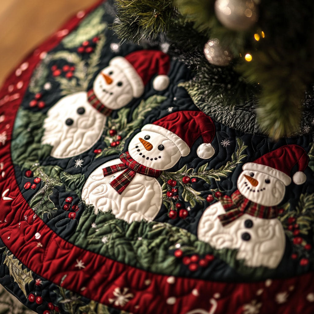 Cozy Snowmen Quilted Christmas Tree Skirt Festive Christmas Tree Skirt for Holiday Decor