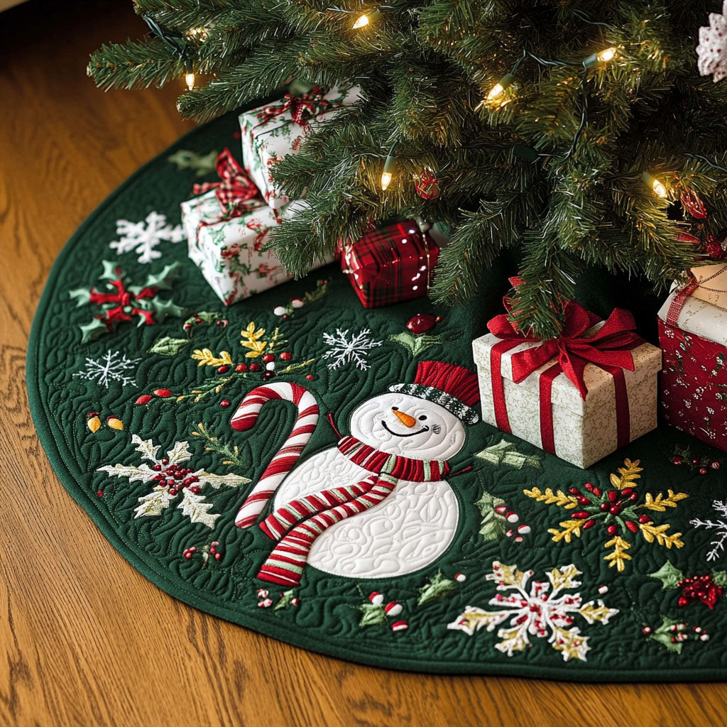 Crimson Cheer Quilted Christmas Tree Skirt Family Holiday Gathering Decor Holiday Tree Base Decoration