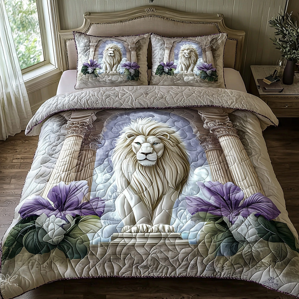 Crowned Lion Quilted Bedding Set Bed Decor Unique Lion Gifts