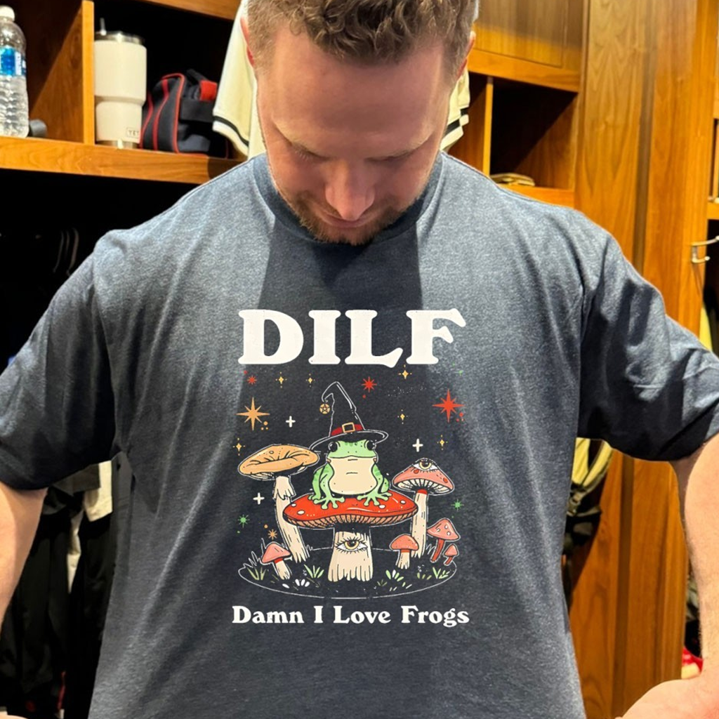Dilf Damn I Love Frogs T-Shirt Birthday Presents For Boyfriend