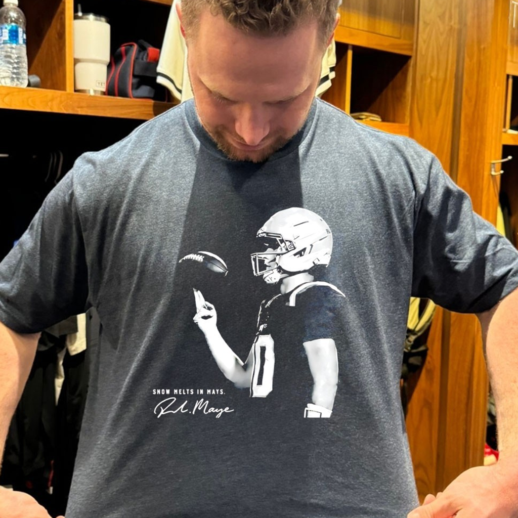 Drake Maye New England Football Snow Melts In Maye Signature Shirt Football Fan Gift Ideas Drake Maye New England Football Snow Melts In Maye Signature Shirt Football Fan Gift Ideas