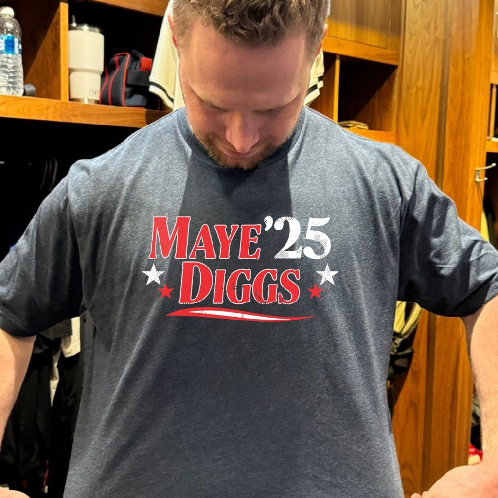 Drake Maye-Stefon Diggs '25 New England Patriots Football Shirt Gifts For Football Player Drake Maye-Stefon Diggs '25 New England Patriots Football Shirt Gifts For Football Player