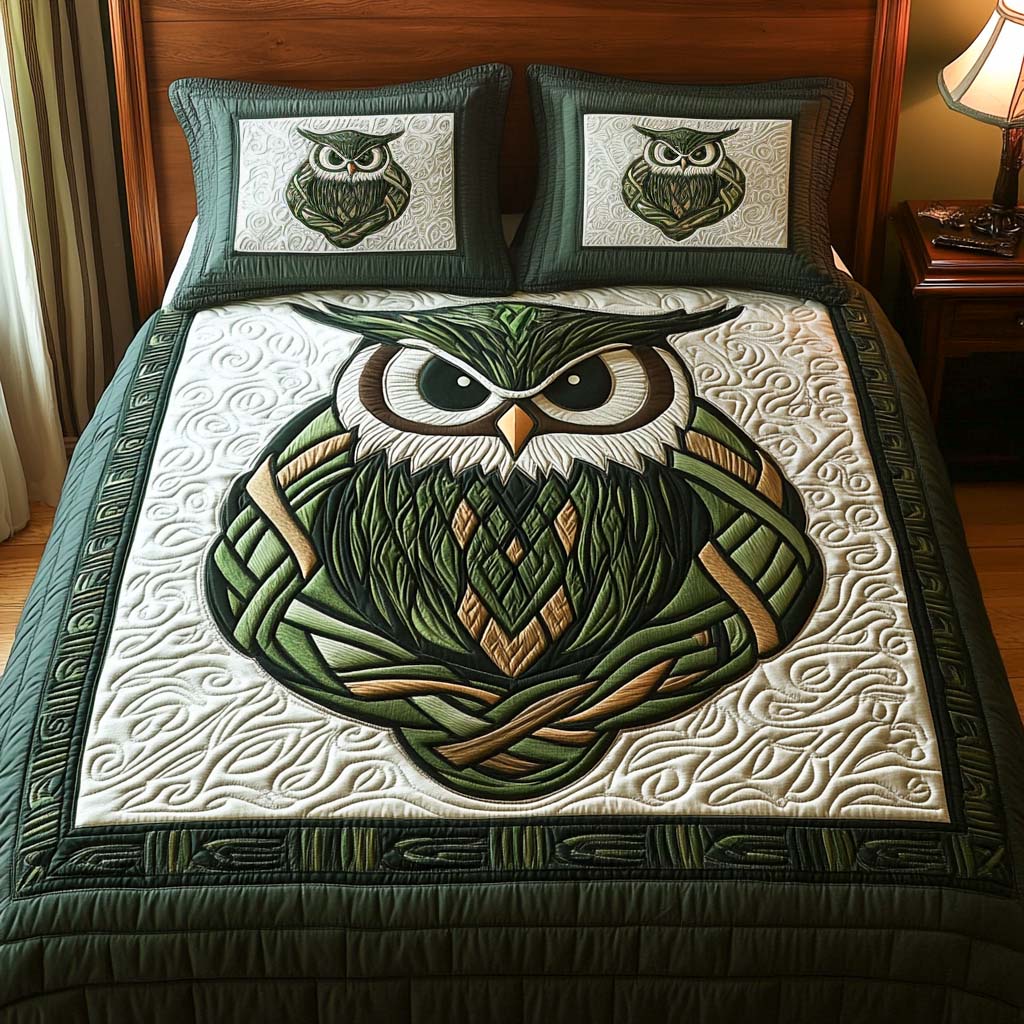 Emerald Wisdom Quilted Bedding Set Elegant Bed Linen Set for Cozy Nights