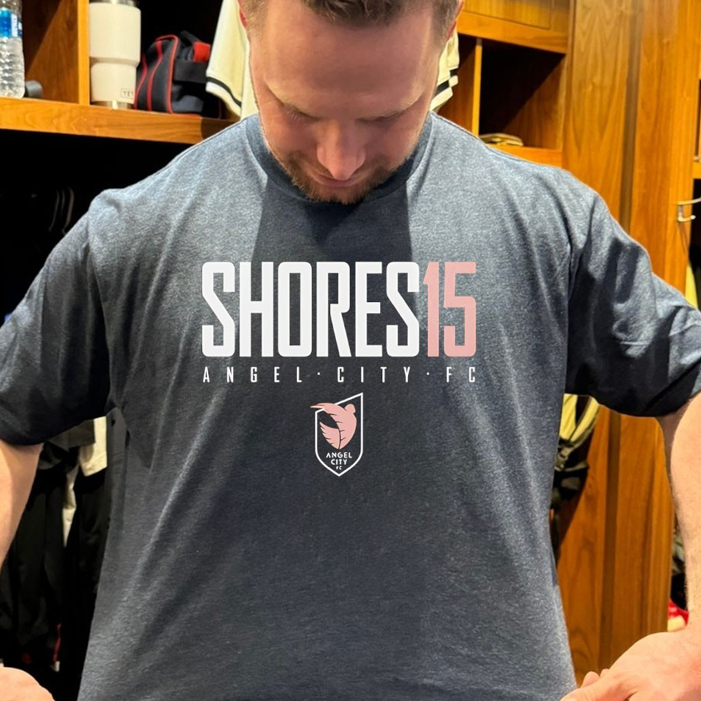 Evelyn Shores 15 Angel City FC T-Shirt Evelyn Shores Merch Gifts For Soccer Lovers