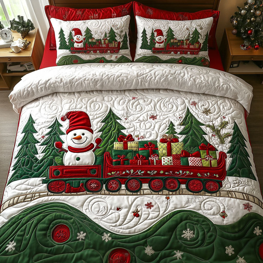 Evergreen Express Quilted Bedding Set Holiday Duvet Cover Set Top Christmas Gifts 2025