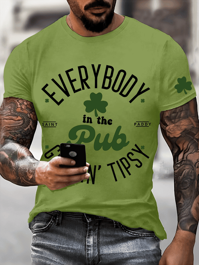 Everybody In The Pub T-Shirt St Patrick's Day Holiday Clothes St Patrick Day Gift Ideas