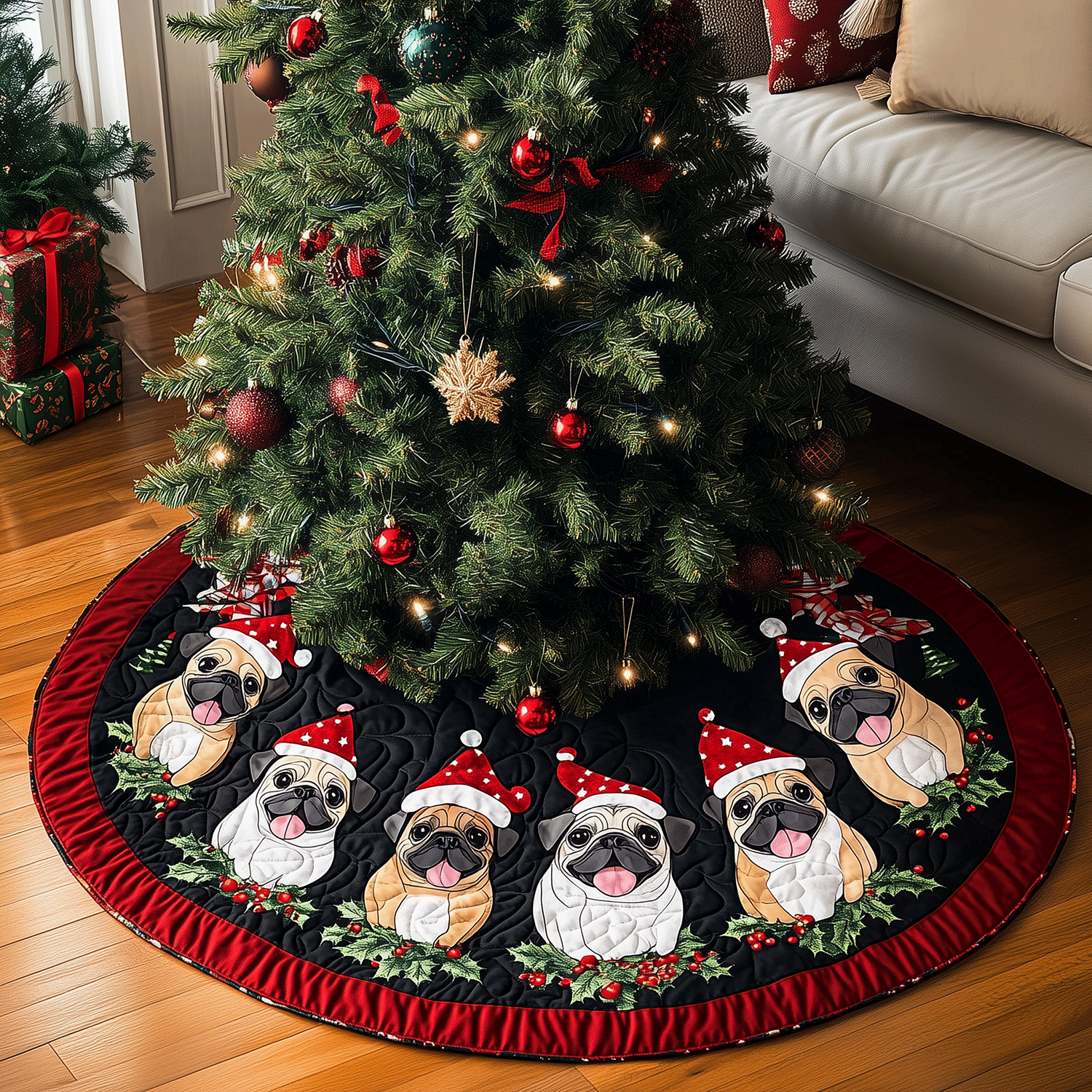 Festive Pug Party Quilted Christmas Tree Skirt Seasonal Tree Area Decoration Xmas Under-Tree Decoration