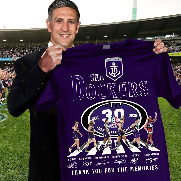 Fremantle Dockers 30Th Anniversary In AFL 1995-2025 T-Shirt Thank You For The Memories