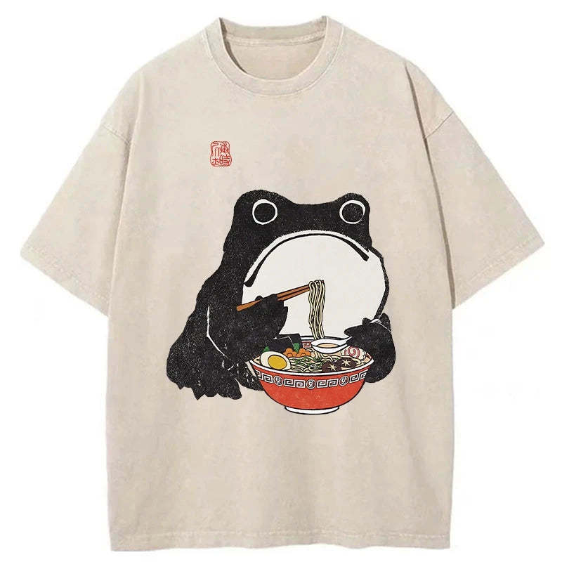 Funny Frog Eating Ramen Washed T-Shirt Classic Graphic Fashion Tee Gifts For Best Friend