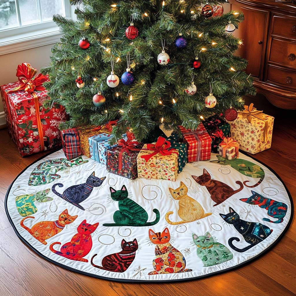 Furry Friend Christmas Quilted Tree Skirt Charming Tree Skirt for Family Gatherings