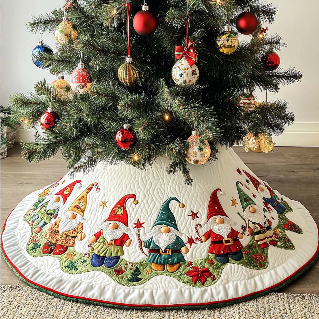 Gnome Wonderland Christmas Quilted Tree Skirt Xmas Under Tree Decoration Seasonal Tree Area Decoration