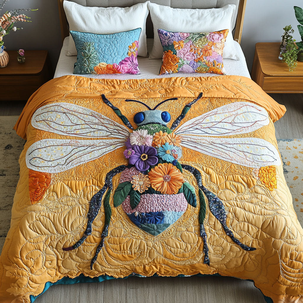 Golden Bloom Quilted Bedding Set Special Home Gift Idea for Comfortable Living