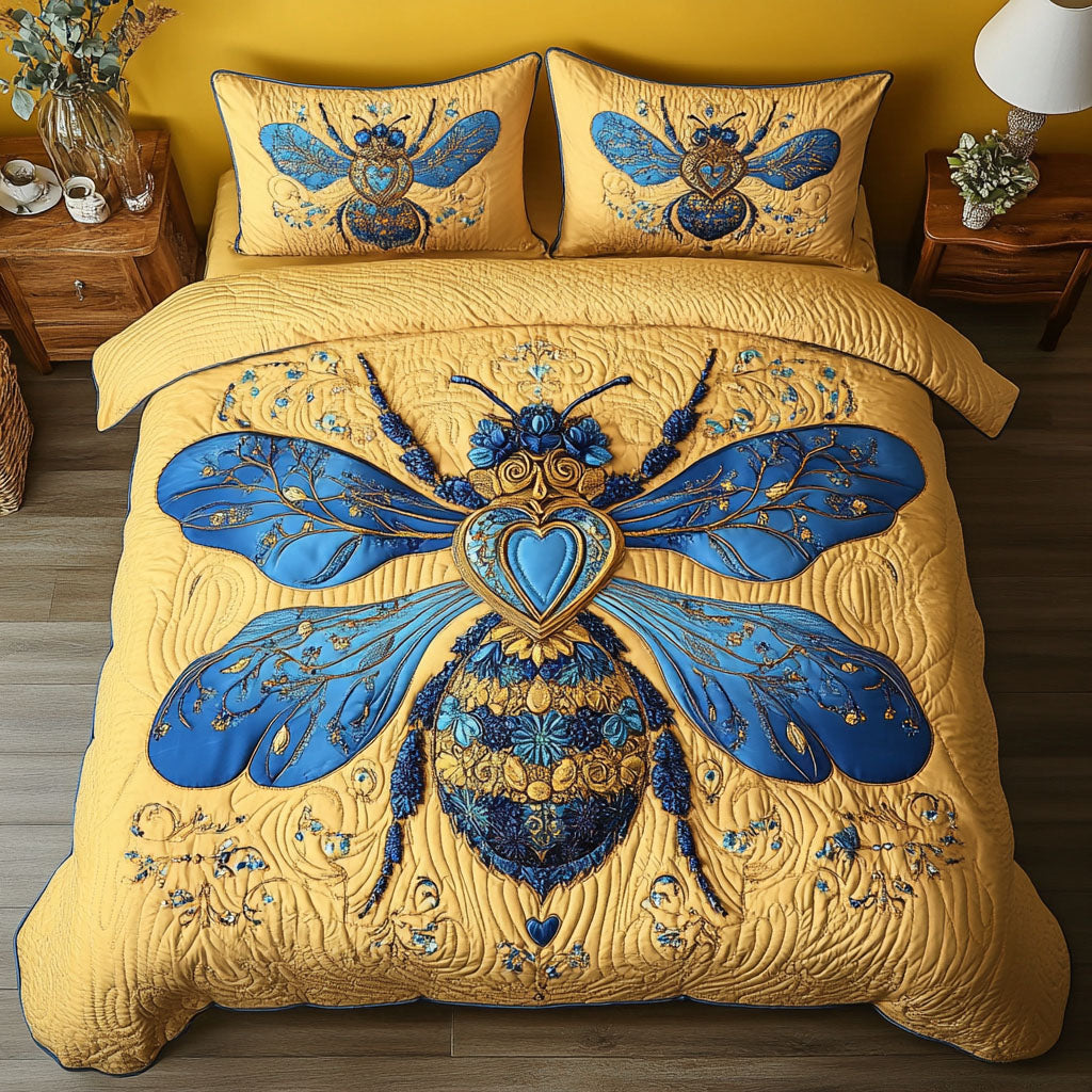 Golden Heart Bee Quilted Bedding Set Bedroom Decorations Awesome Bee Gifts