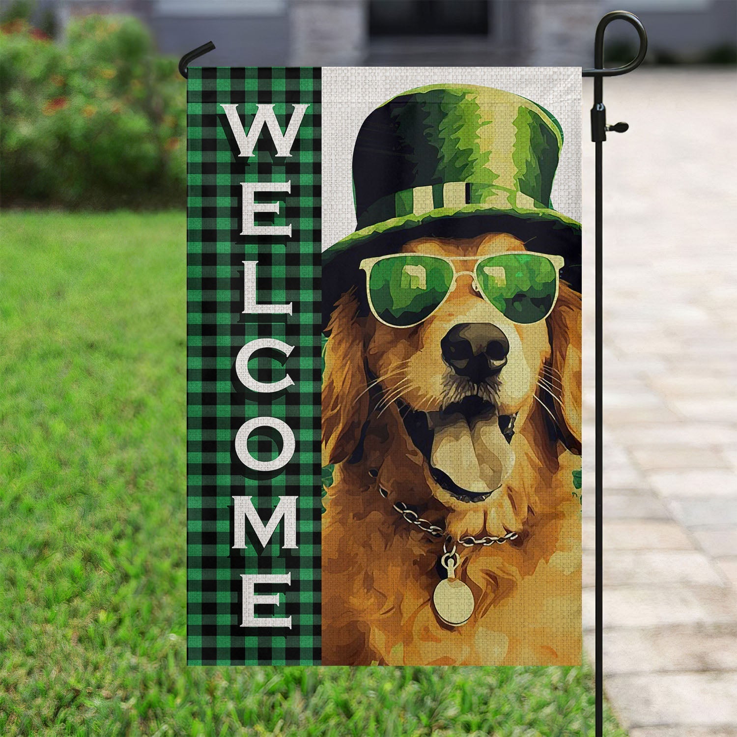 Golden Retriever St Patrick's Day Flag Welcome St Patrick's Day Clover Decor Gift For Dog Lover