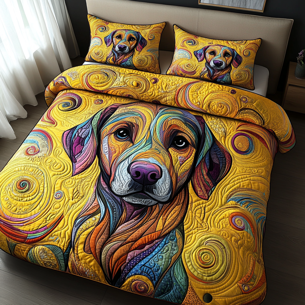 Golden Smile Quilted Bedding Set Best Bedding Gift for Holiday Season 2025