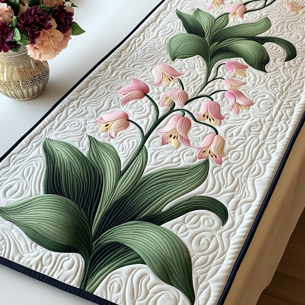 Golden Swirls Quilted Table Runner Dining Room Decor Ideas Christmas Floral Gifts