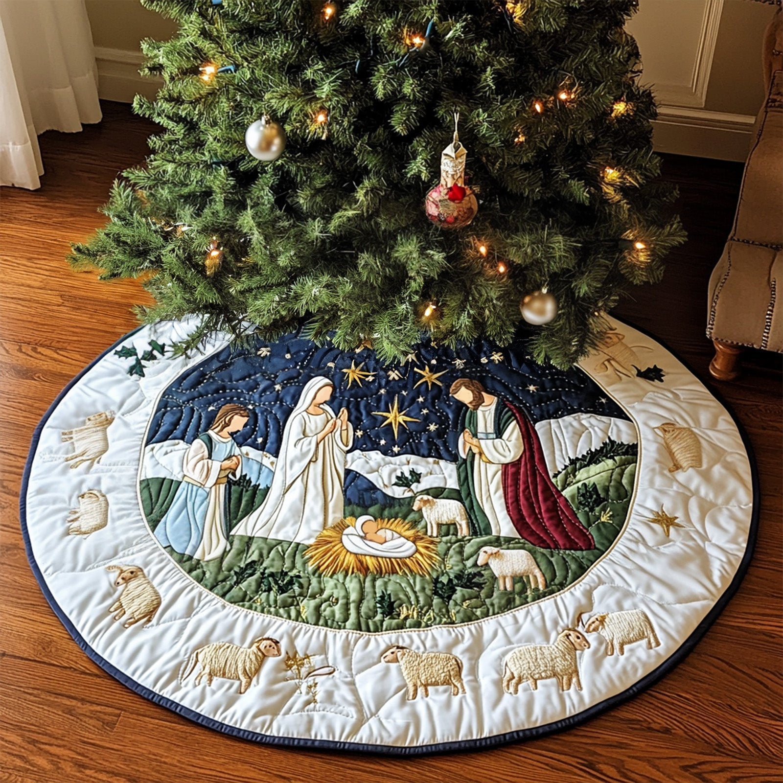 Guiding Star Quilted Christmas Tree Skirt Classic Red and White Tree Skirt for Traditional Decor