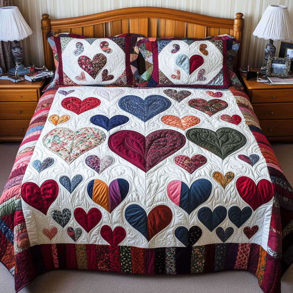 Heartfelt Embrace Quilted Bedding Set Soft Bed Sheet and Pillowcase Set for Relaxing Nights
