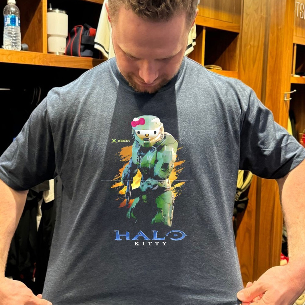 Hello Kitty X Halo Kitty Xbox T Shirt