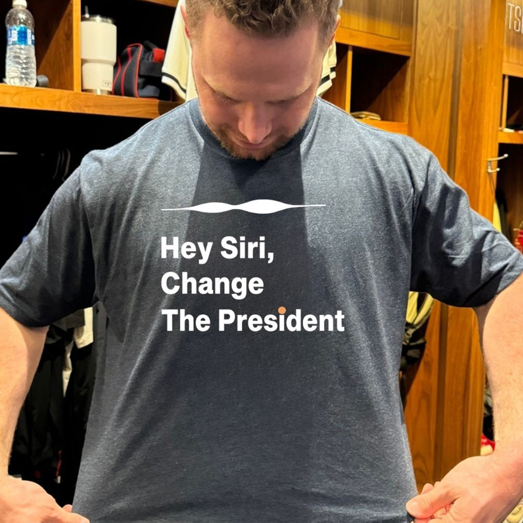 Hey Siri Change The President T Shirt