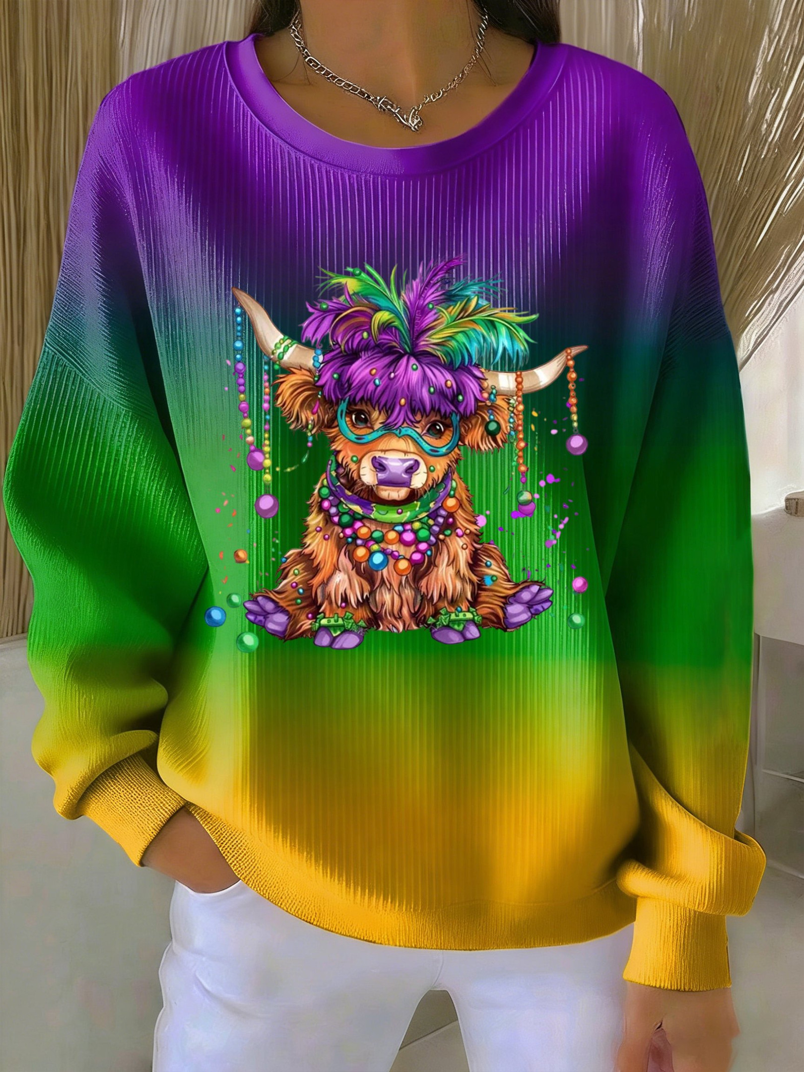 Highland Cow Mardi Gras Sweatshirt Cute Clothes For Mardi Gras Holiday Clothing Highland Cow Mardi Gras Sweatshirt Cute Clothes For Mardi Gras Holiday Clothing