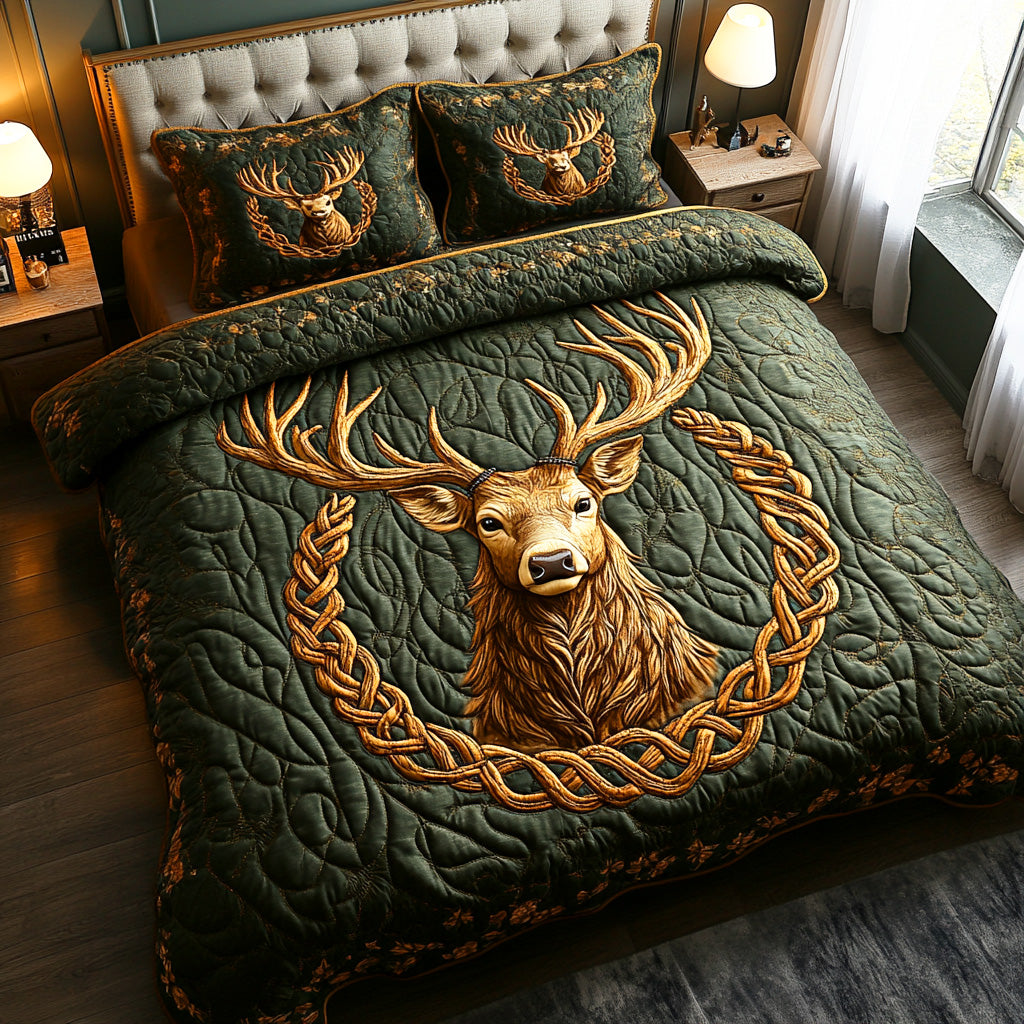 Highland Deer Loop Quilted Bedding Set Cozy Comforter Set for Winter Warmth